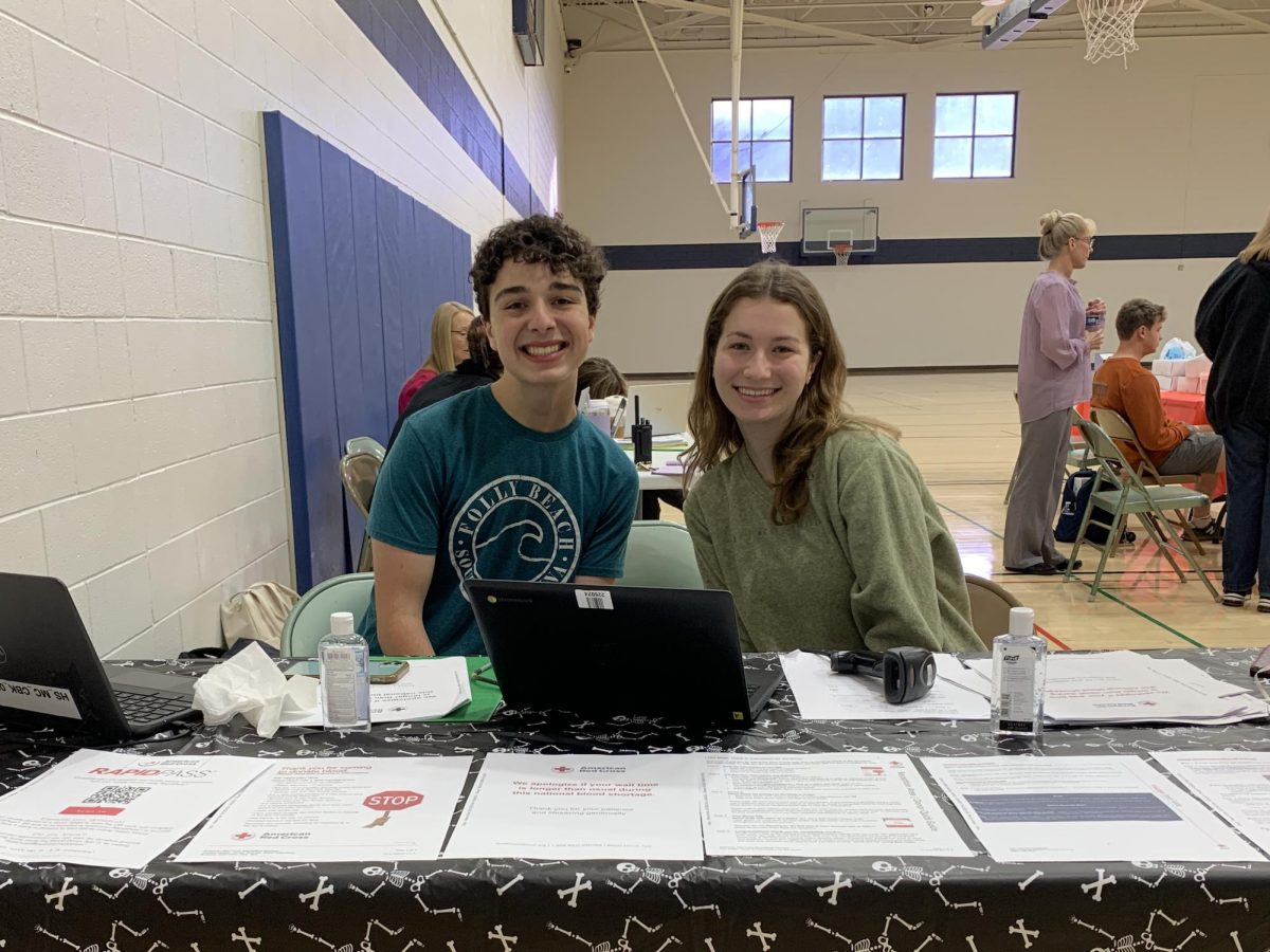 The friendly smiles of Seniors Charlie Ross and Avery Travis greet each donor who comes to the blood drive. The co-presidents of Student Government sign donors in and make sure they feel comfortable throughout the entire process of giving blood.