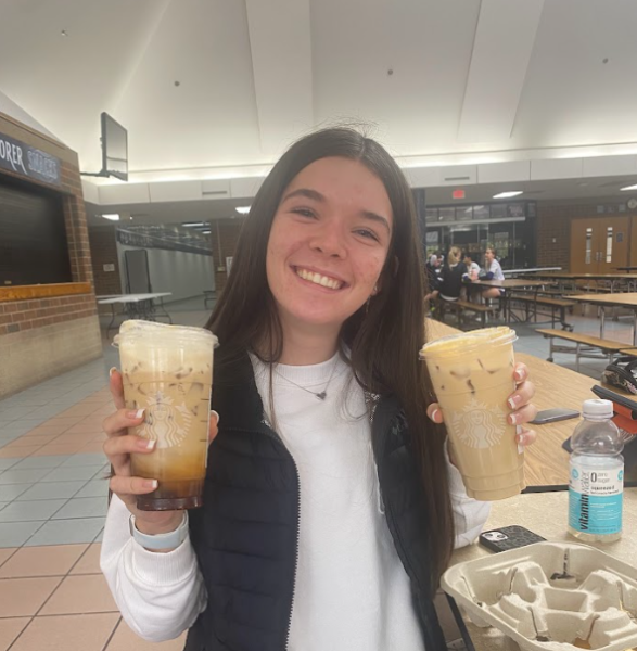 Sophomore Sammie Beilecki, enjoys her favorite fall drinks, the Iced Pumpkin Cream Chai Tea Latte and the Iced Apple Crisp Milk Shaken Expresso.